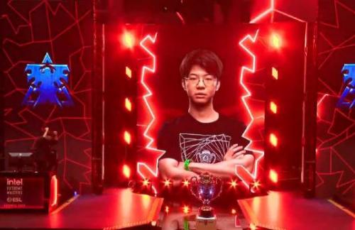 星际争霸2李培楠夺冠 拿下第一个星际争霸赛世界冠军。